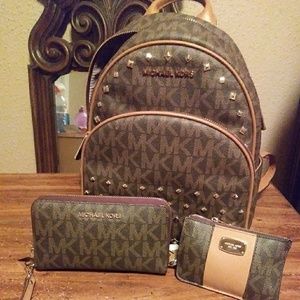 Real Mk set text me 318 4048891